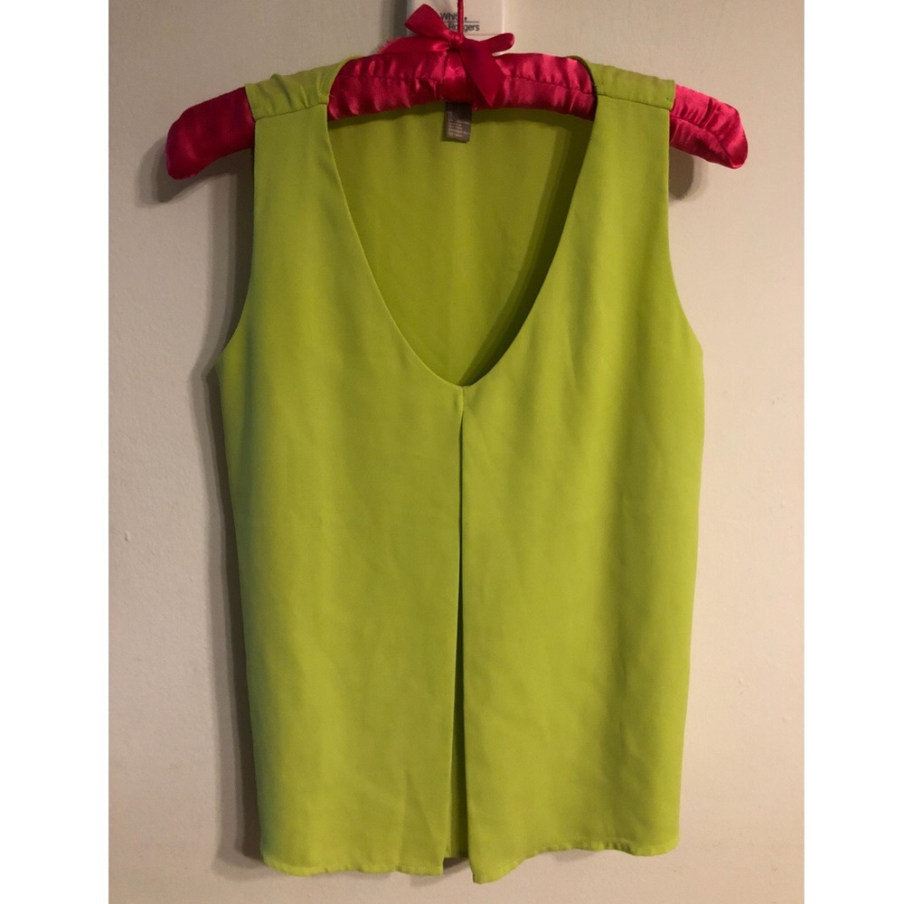 Forever 21 green top!